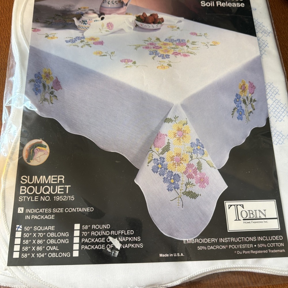 Tobin Tablecloth Stamped To Embroider #1952/15-Summer Bouquet-50" Square W/Floss